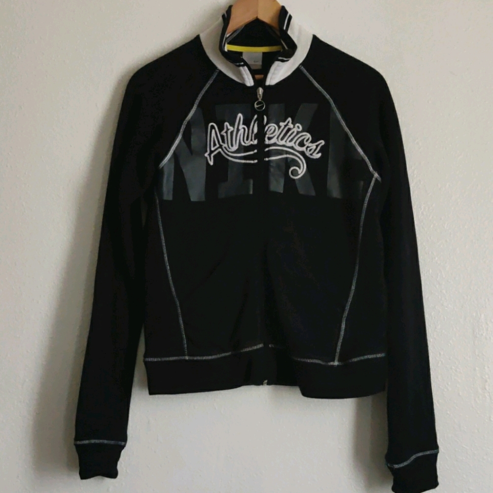 Fleece lined Nike sweater